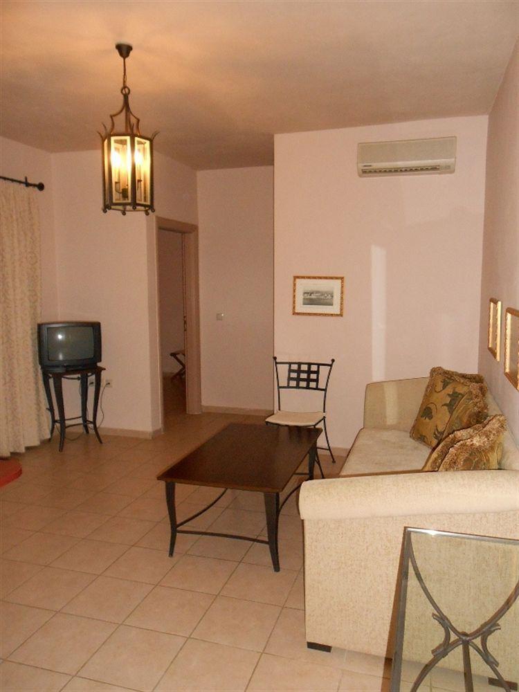 Lambrinos Suites Platanés Zewnętrze zdjęcie