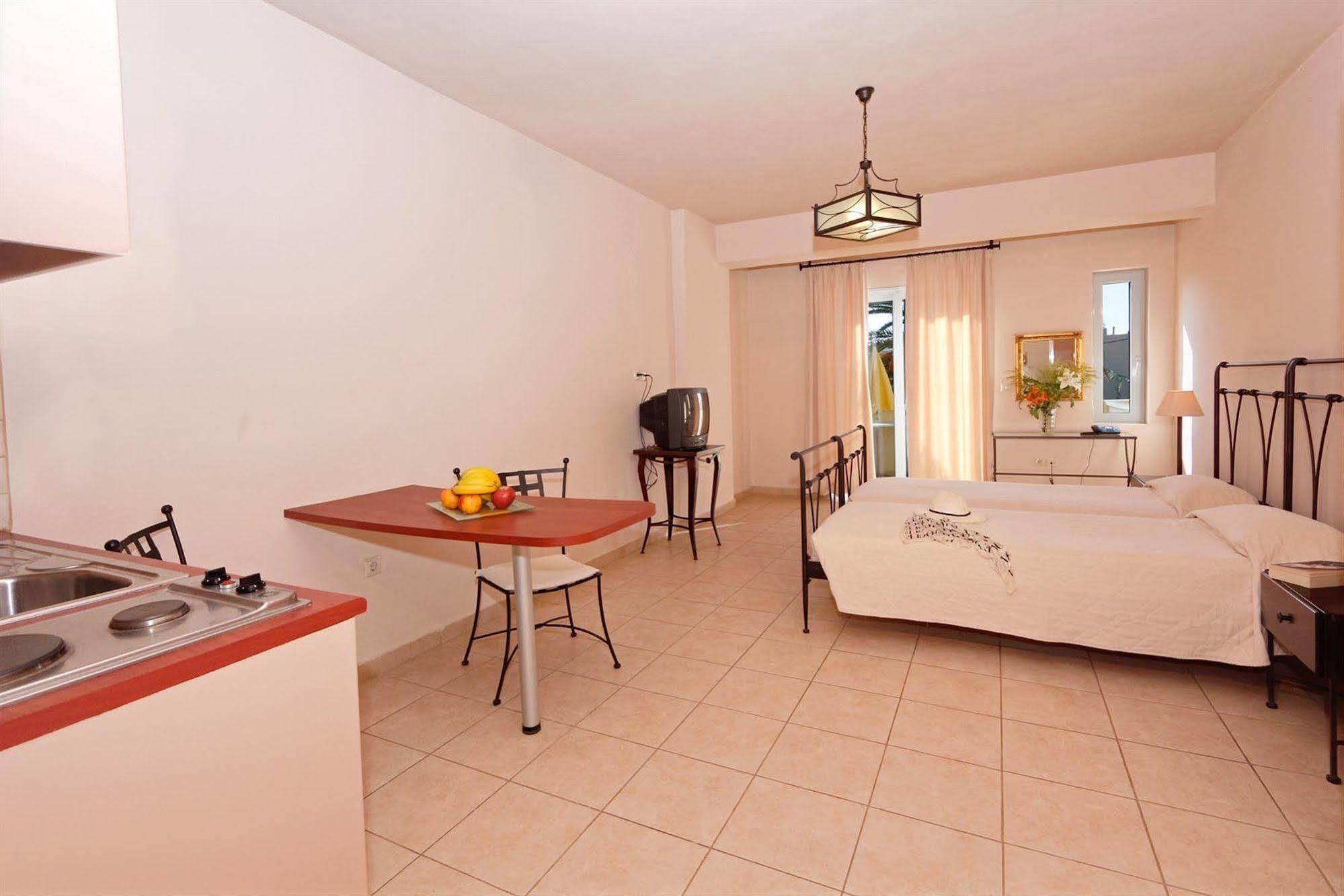 Lambrinos Suites Platanés Zewnętrze zdjęcie
